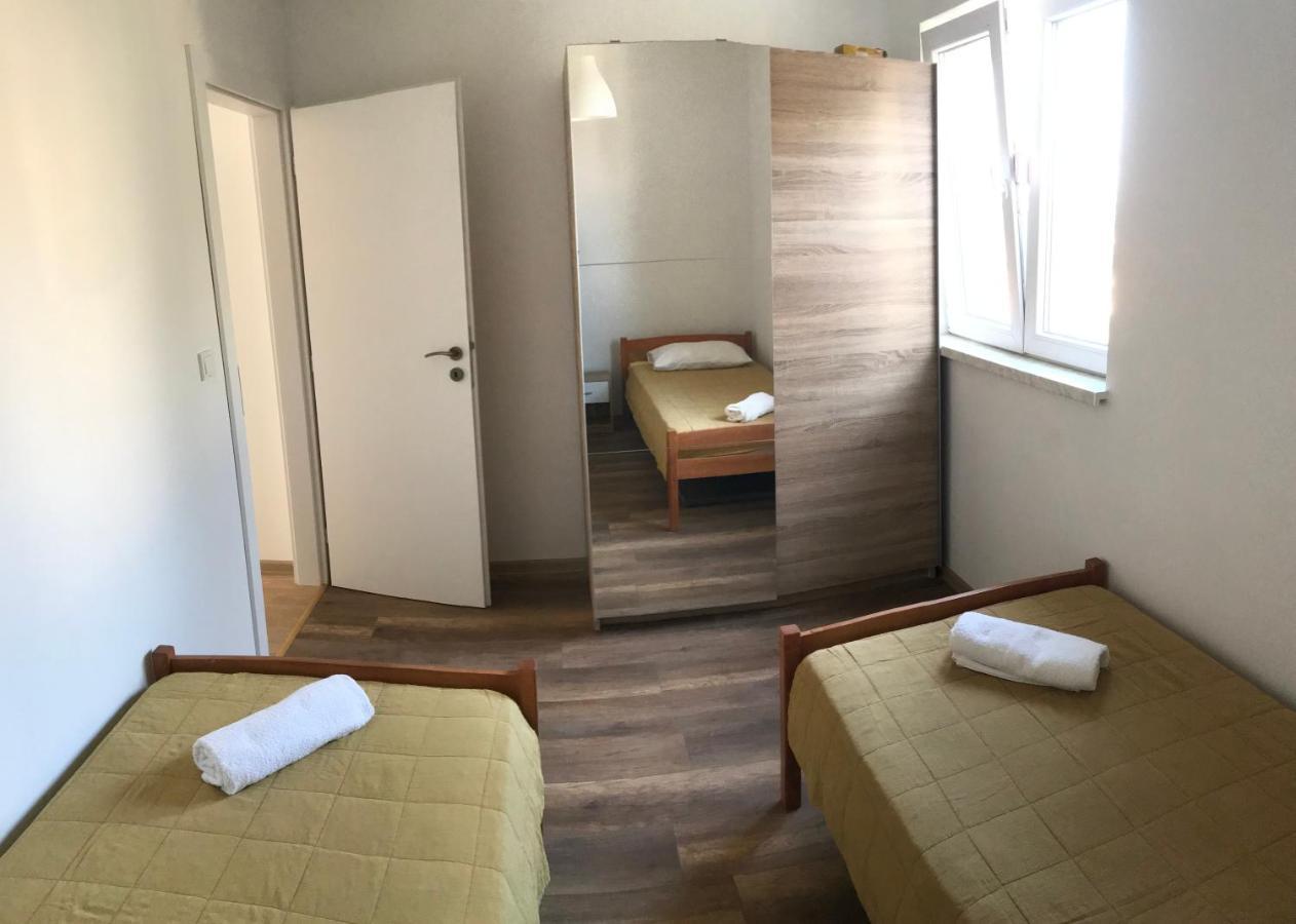 Apartments Jelka Banjol Eksteriør billede