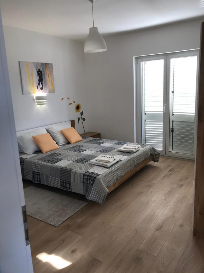 Apartments Jelka Banjol Eksteriør billede