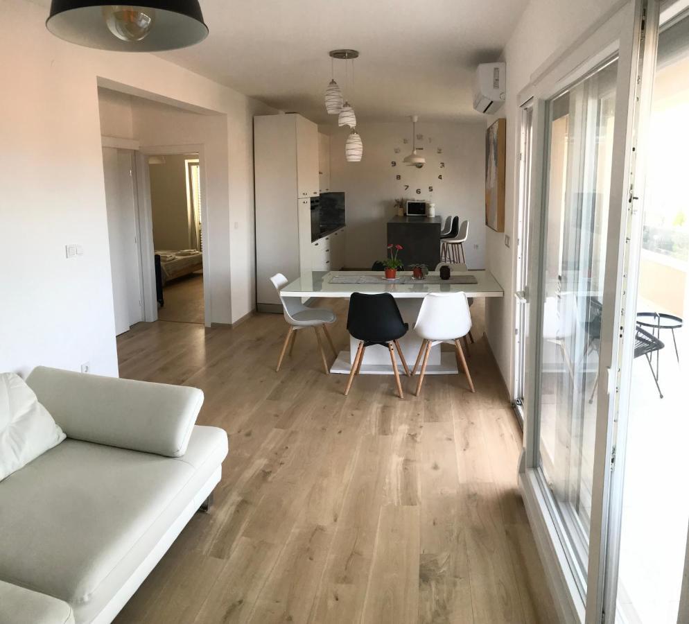 Apartments Jelka Banjol Eksteriør billede
