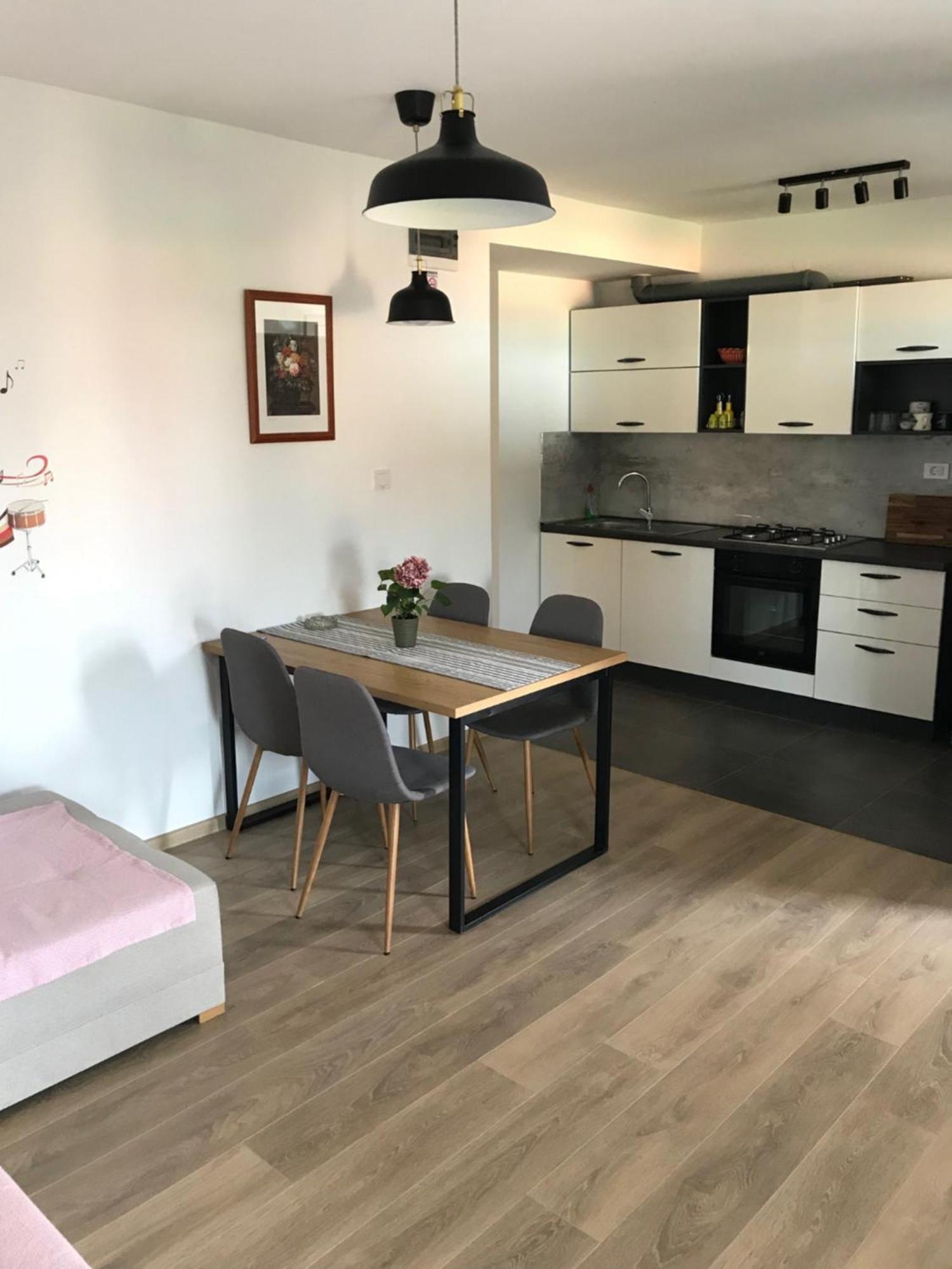 Apartments Jelka Banjol Eksteriør billede